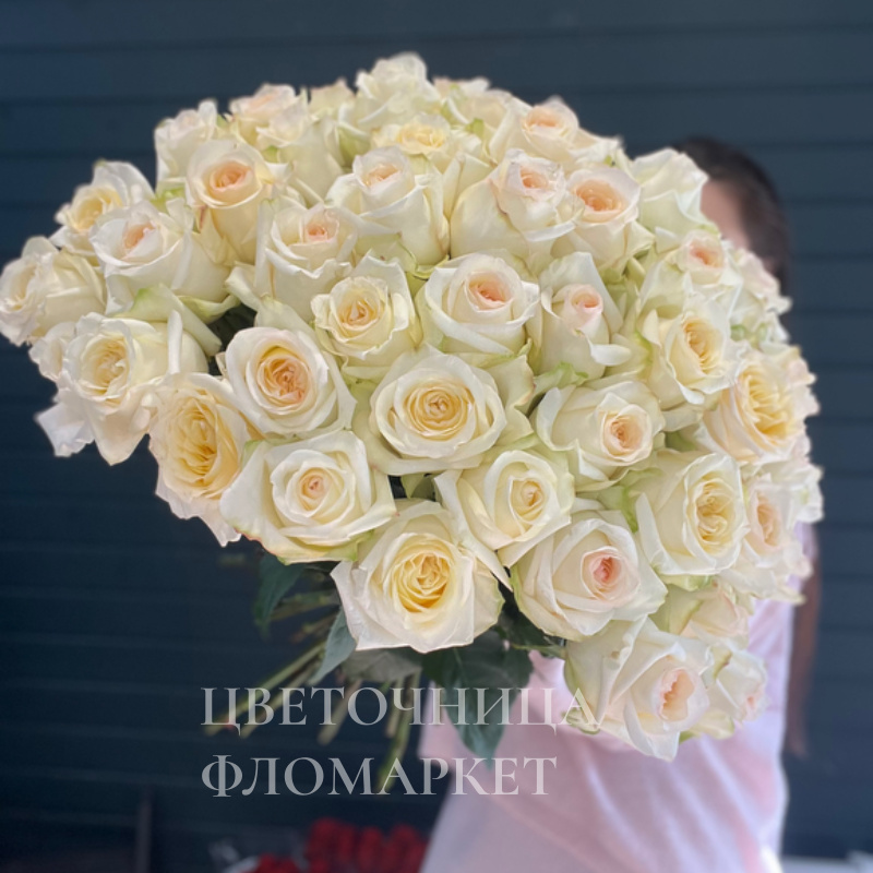 Букет из Белых Роз «Эванджелина» 1