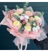 Сборный букет из нежный пионовидных роз  1