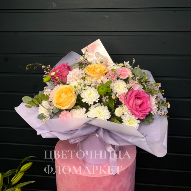 Композиция для неё из ярких роз 