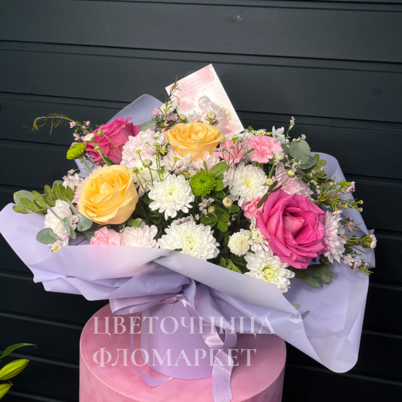 Композиция для неё из ярких роз  1