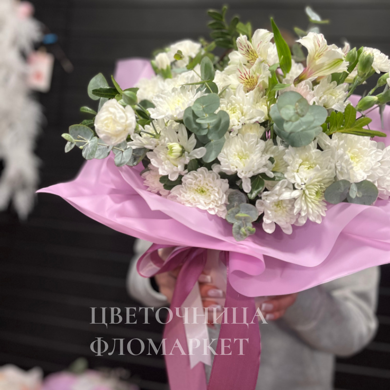 Нежное облако цветов альстромерий  1