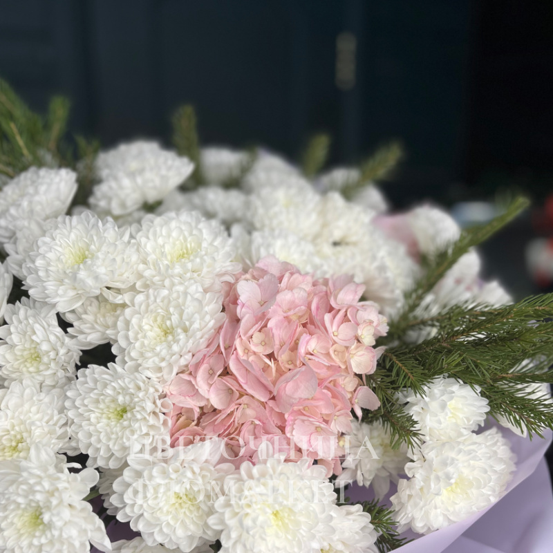  Букет Нежность с гортензией  1