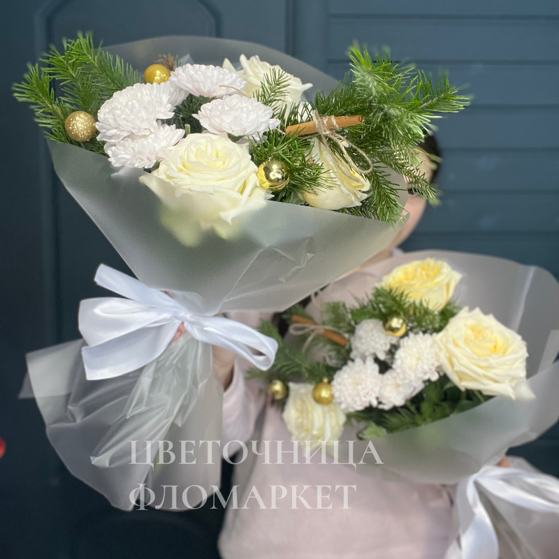 Букет с кремовой розой и корицей новогодний праздник  1