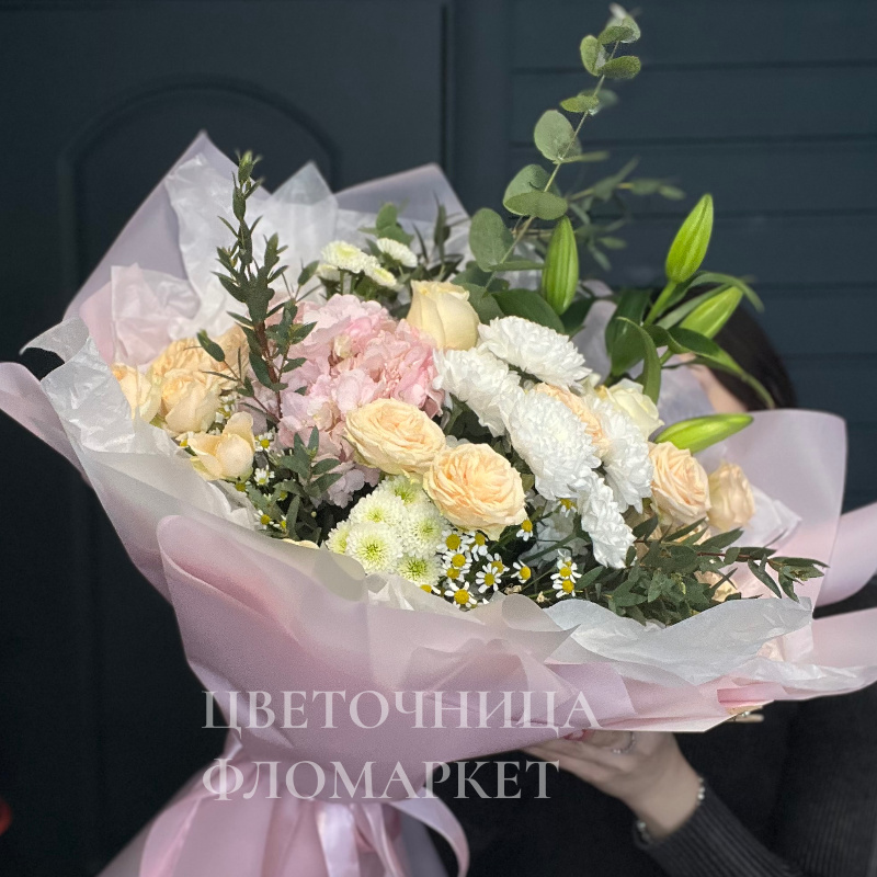 Нежное очарование букета с лилией  1